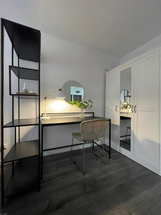 Apartamento Cozy Apart - Self Check-In 24H Breslavia Exterior foto
